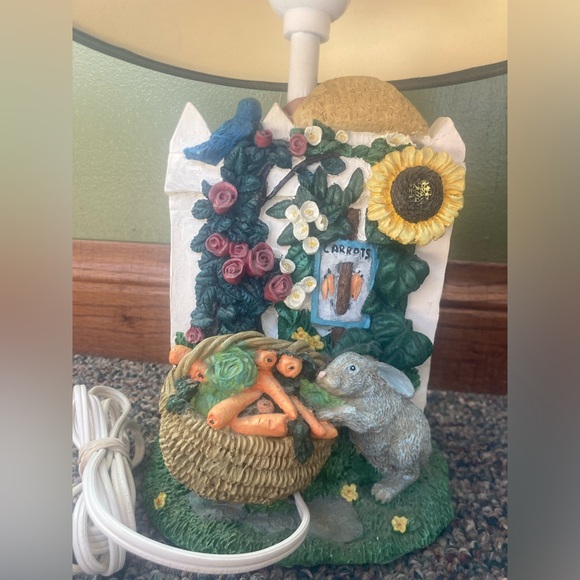 Vintage Figi Graphics 1993 Accent Desk Lamp LA-233 In The Garden Rabbit 14.5" H - Picture 4 of 5